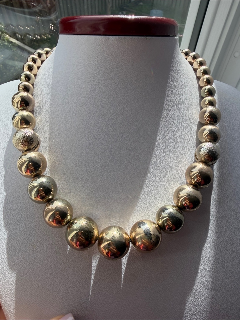 Ann Taylor Gold‑Tone Graduated Bead Necklace – Adjustable Length – Classic Shine